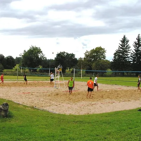 Uuskalda Sports And Holiday Village * Karbla