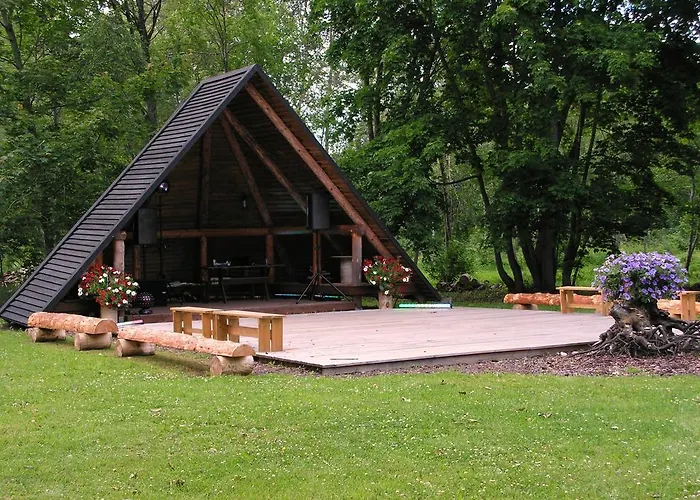 Uuskalda Sports And Holiday Village Karbla